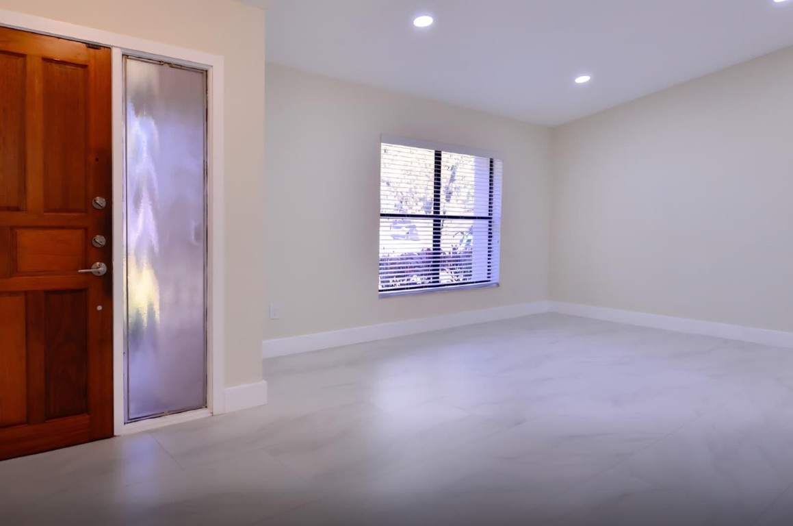 FLAMINGO GARDENS-TAMARIND - Residential Lease