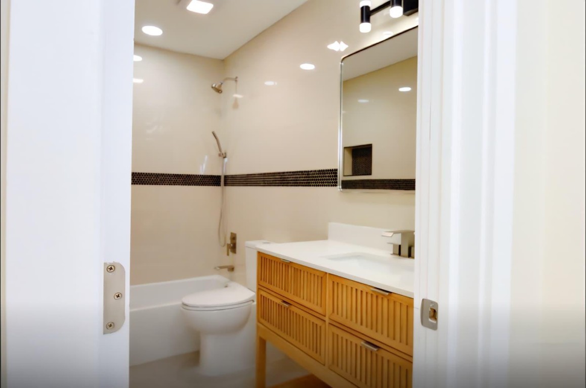 FLAMINGO GARDENS-TAMARIND - Residential Lease