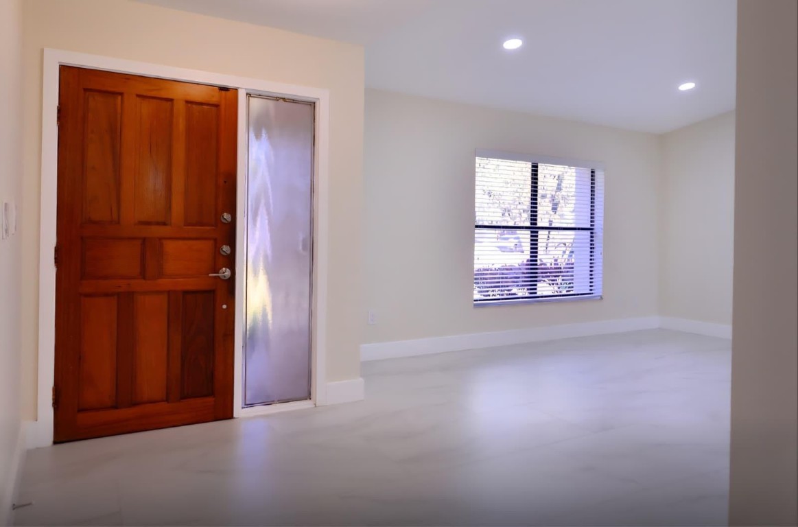 FLAMINGO GARDENS-TAMARIND - Residential Lease