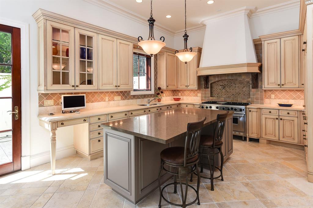 FLORAL PARK - Residential