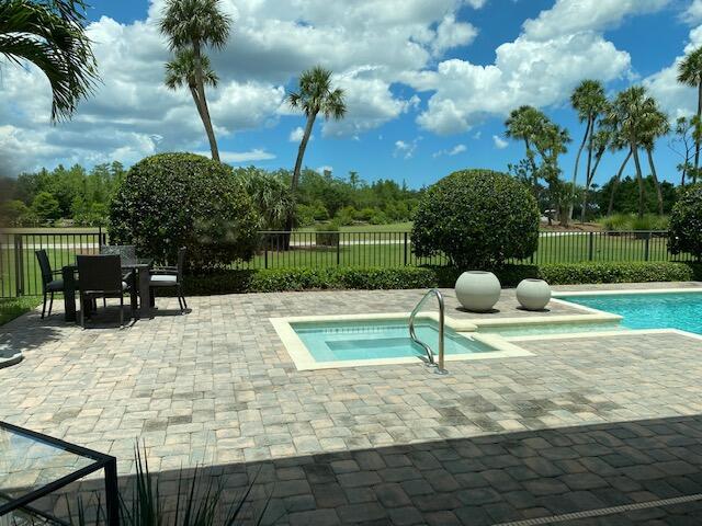 JUPITER COUNTRY CLUB - Residential