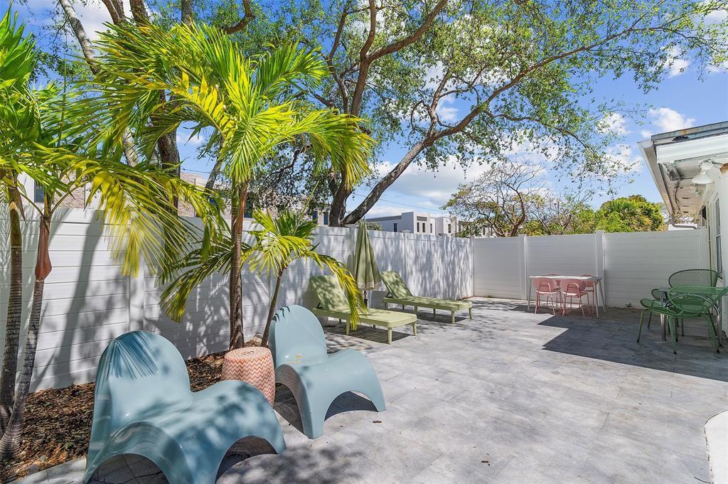 1640 NW 5 TH Ave
