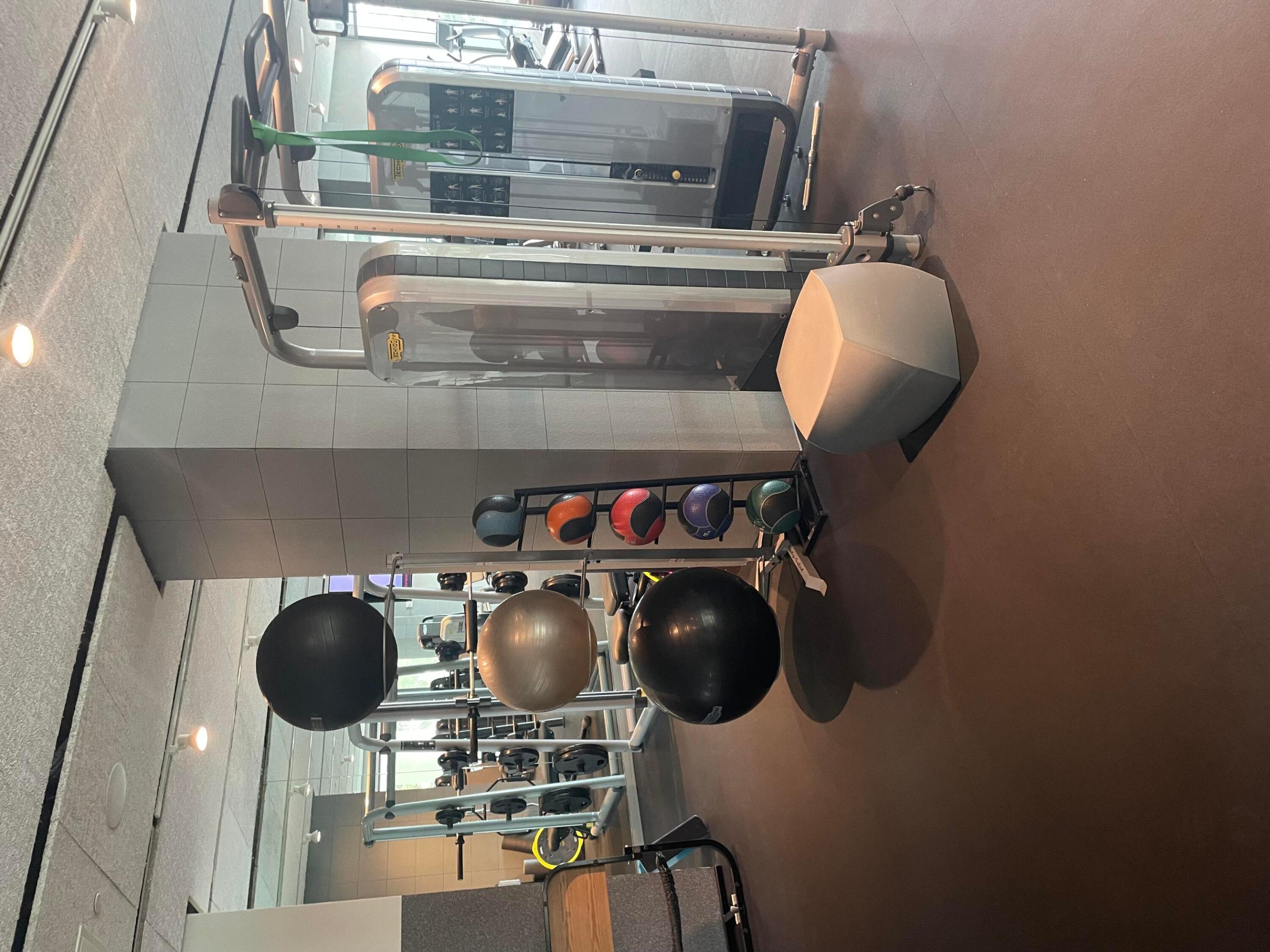 ICON BAY CONDO - Residential Lease