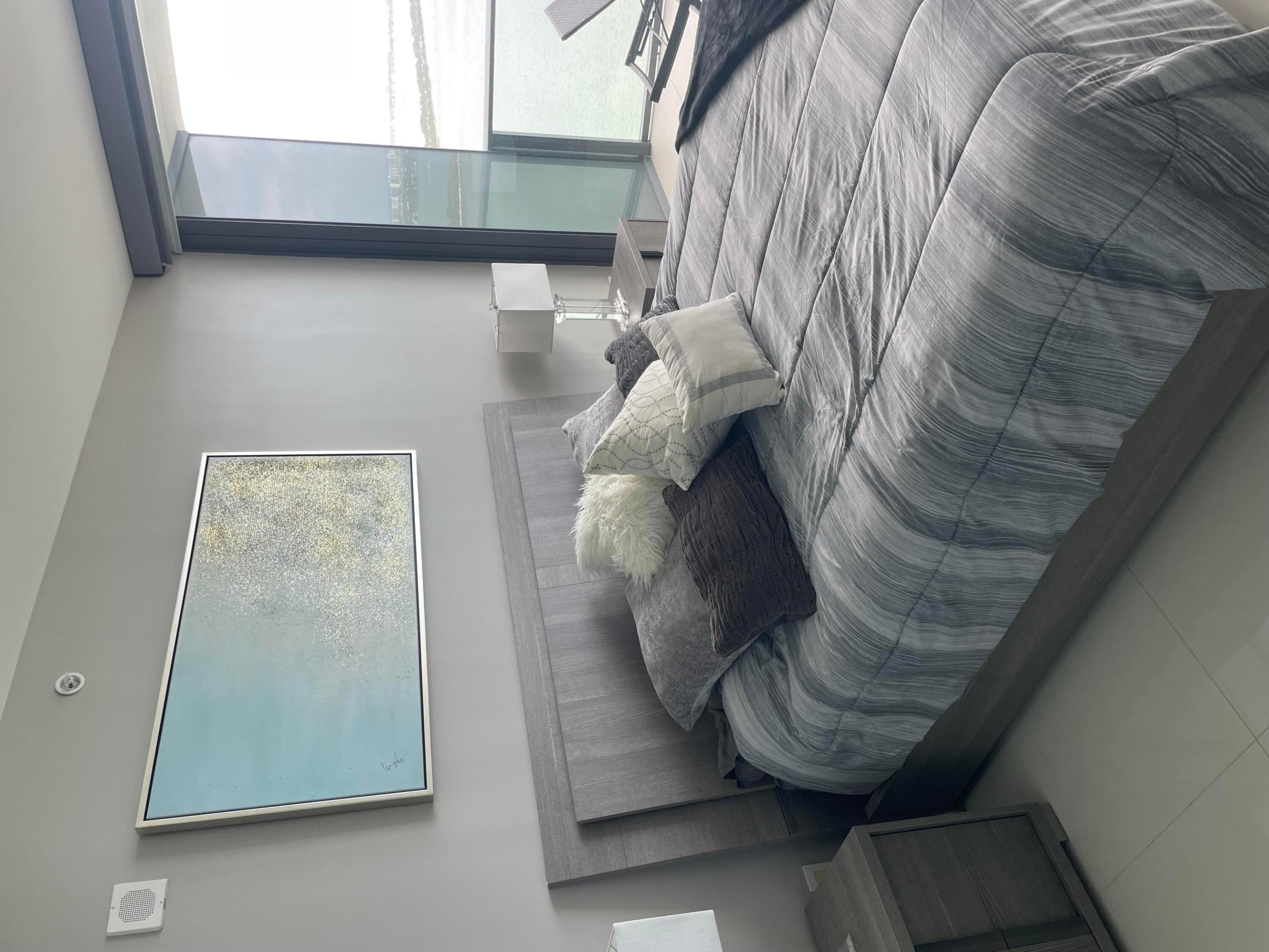 ICON BAY CONDO - Residential Lease