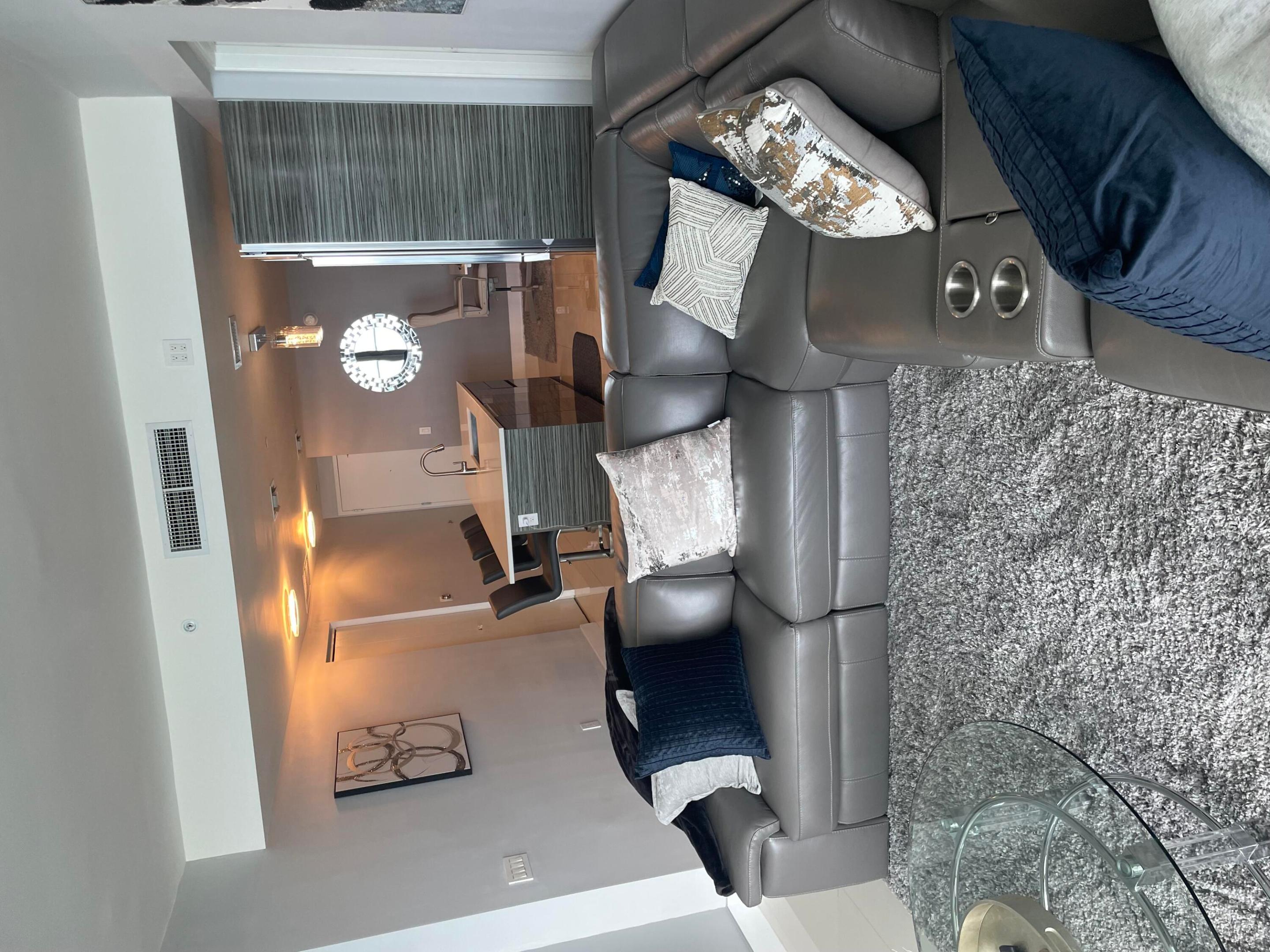 ICON BAY CONDO - Residential Lease