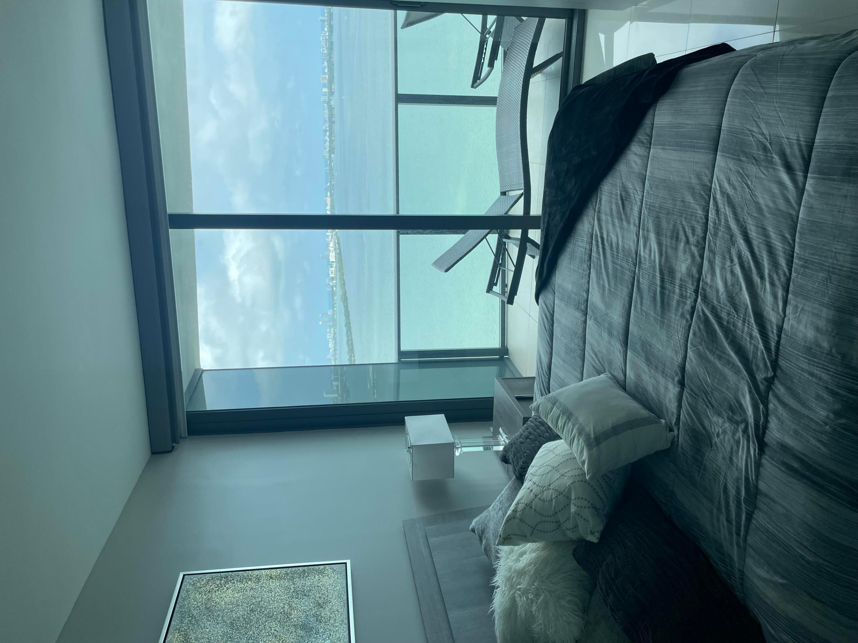 ICON BAY CONDO - Residential Lease