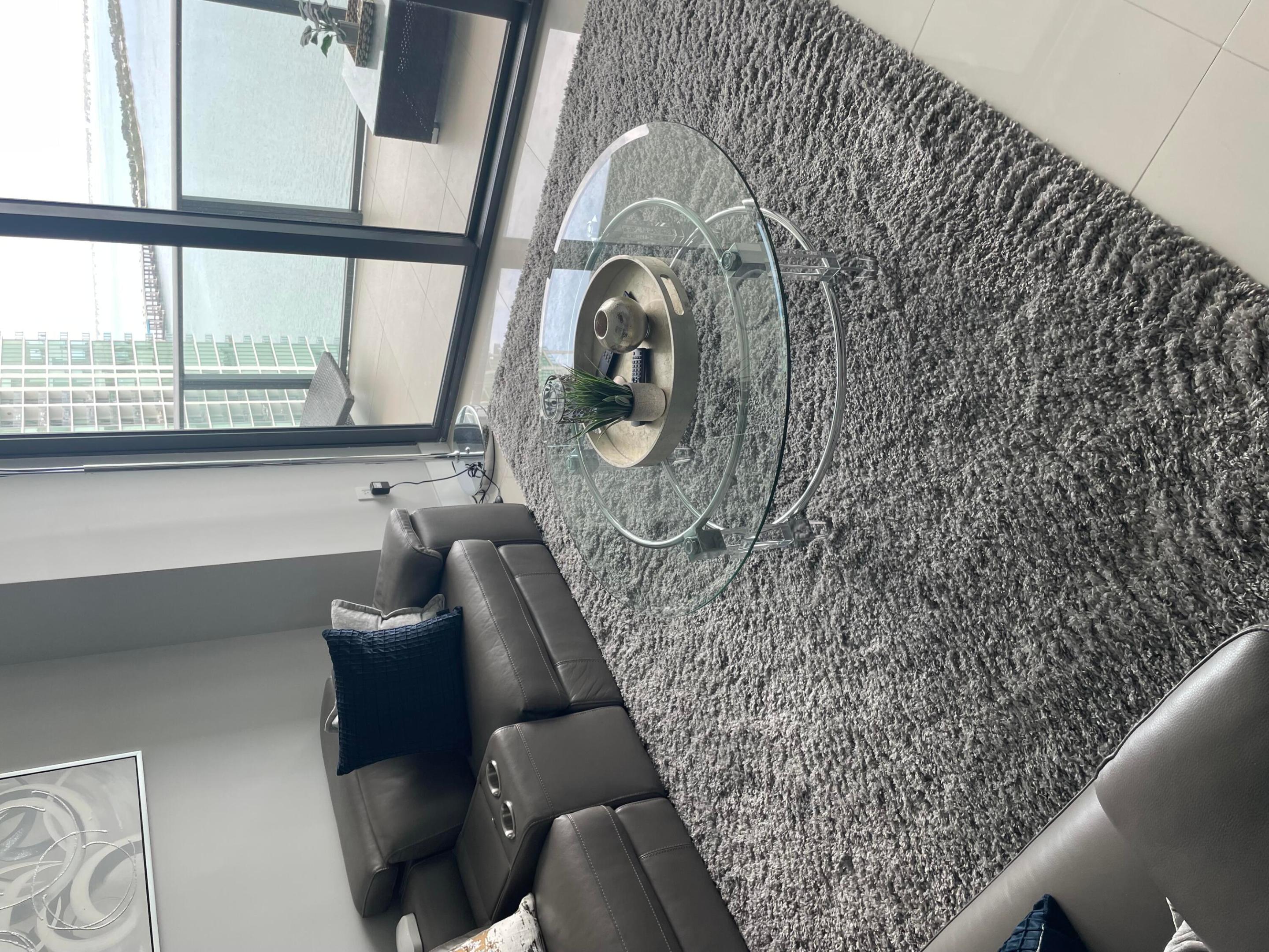 ICON BAY CONDO - Residential Lease