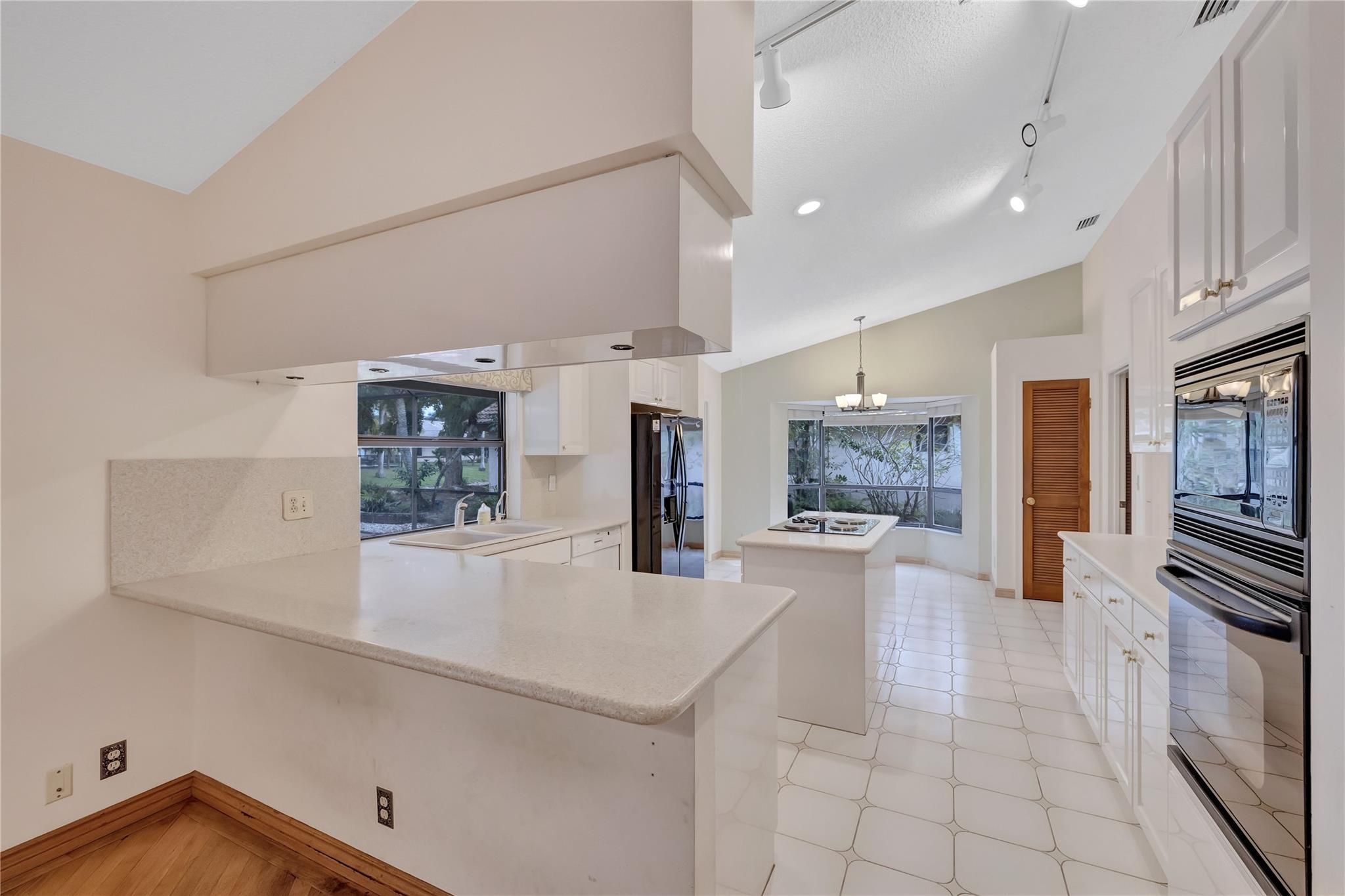 Pine Ridge 112-37 B - Residential