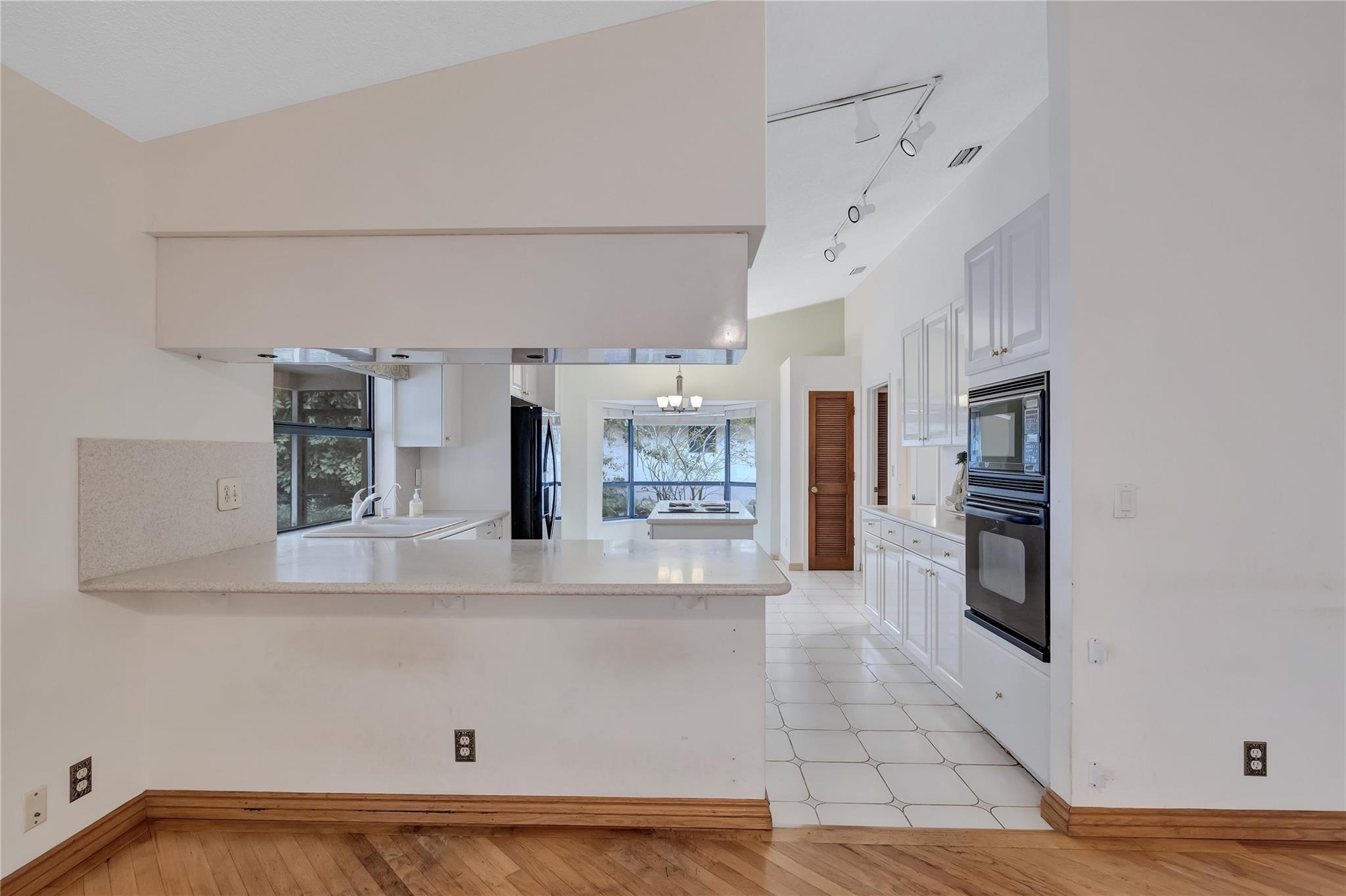 Pine Ridge 112-37 B - Residential