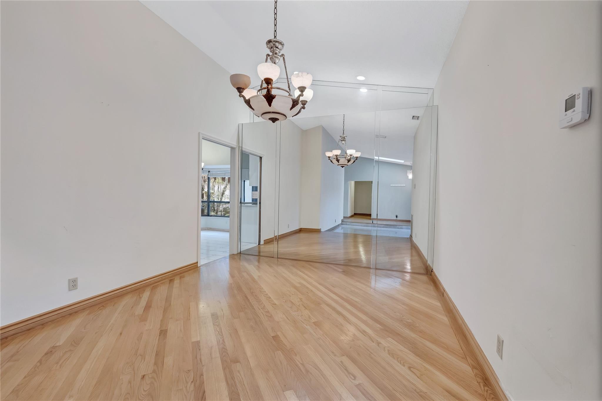 Pine Ridge 112-37 B - Residential