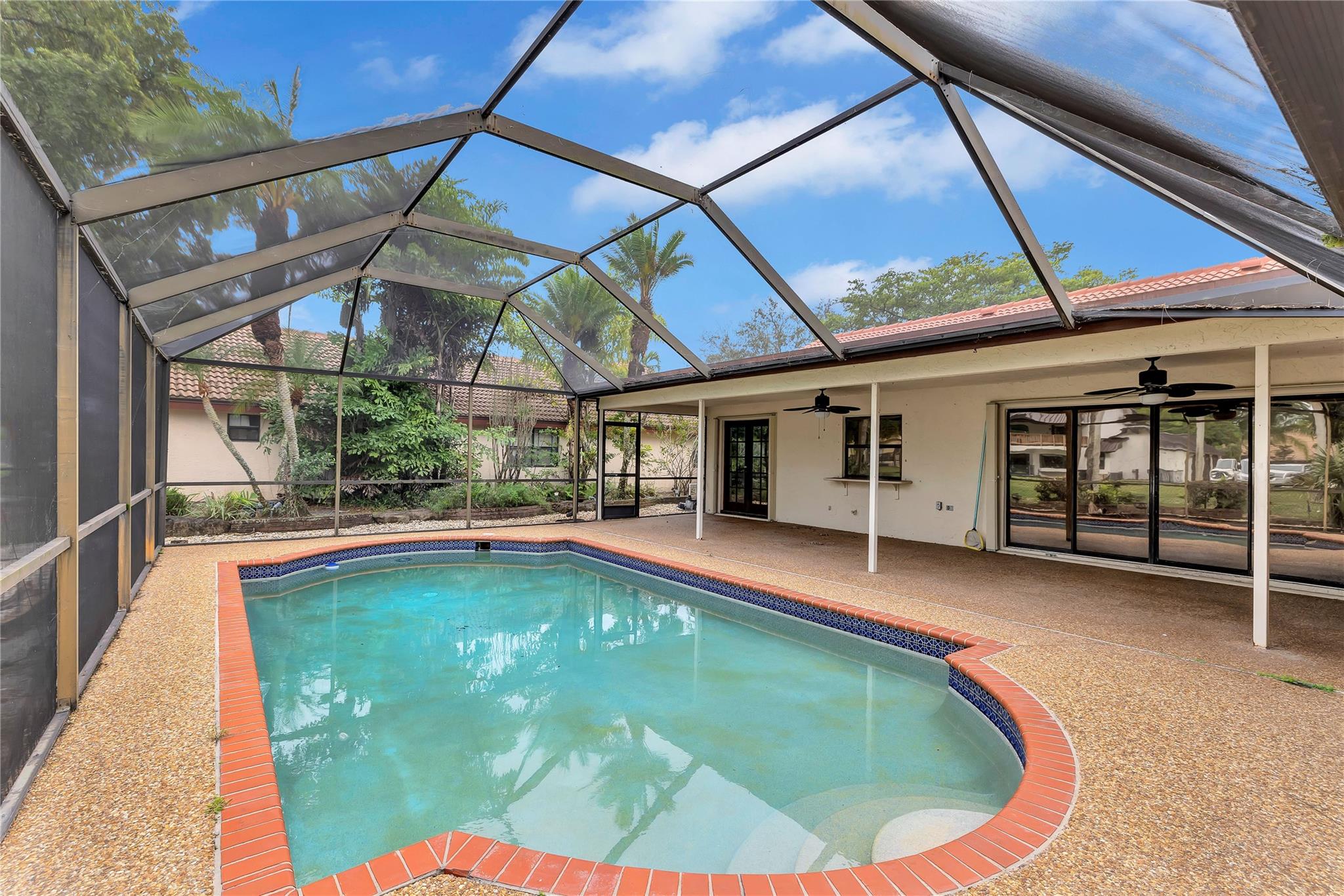 Pine Ridge 112-37 B - Residential