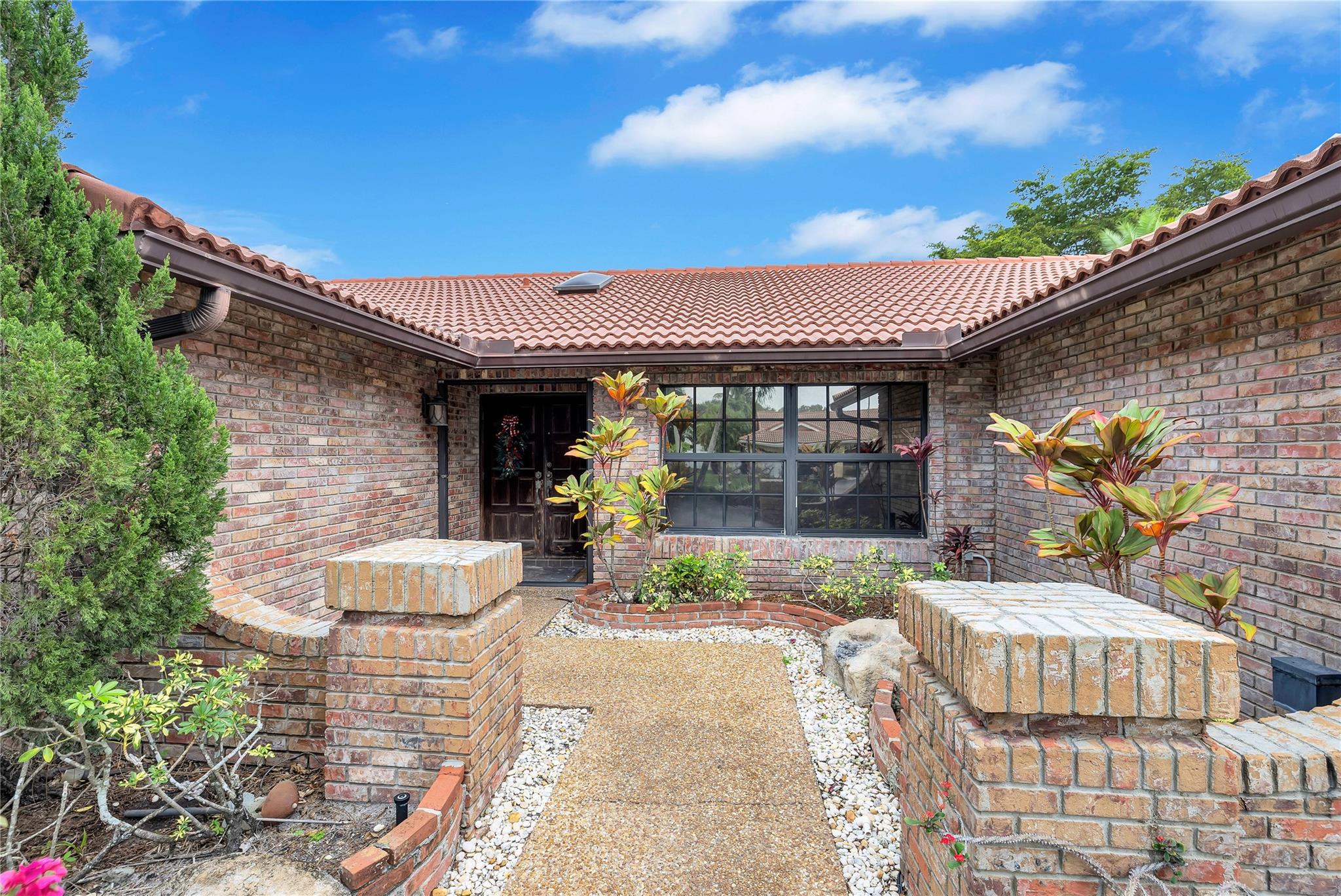 Pine Ridge 112-37 B - Residential