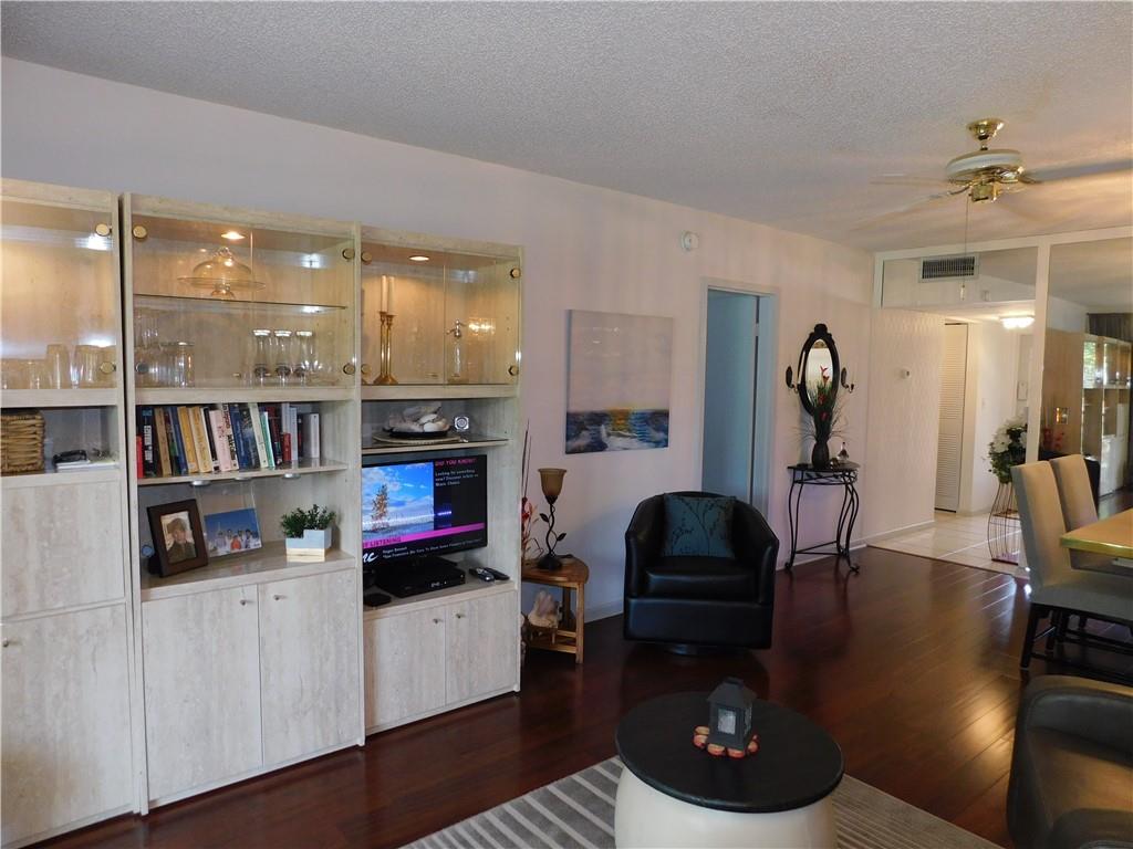 Oriole and Tennis Club 2 - Residential