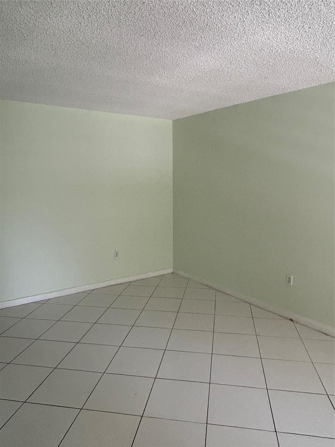 LIME BAY - Residential