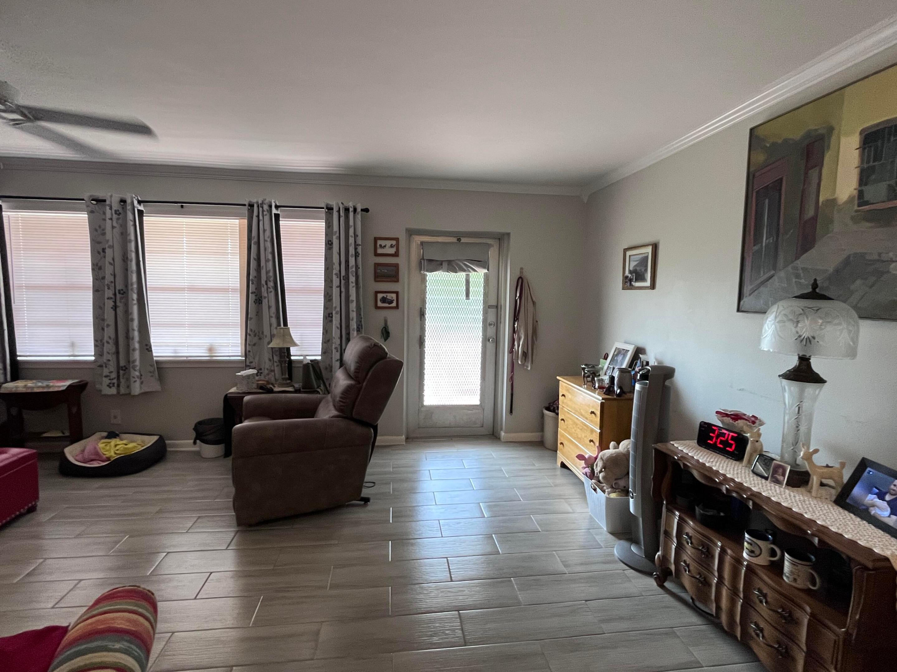 CAMBRIDGE CONDO - Residential