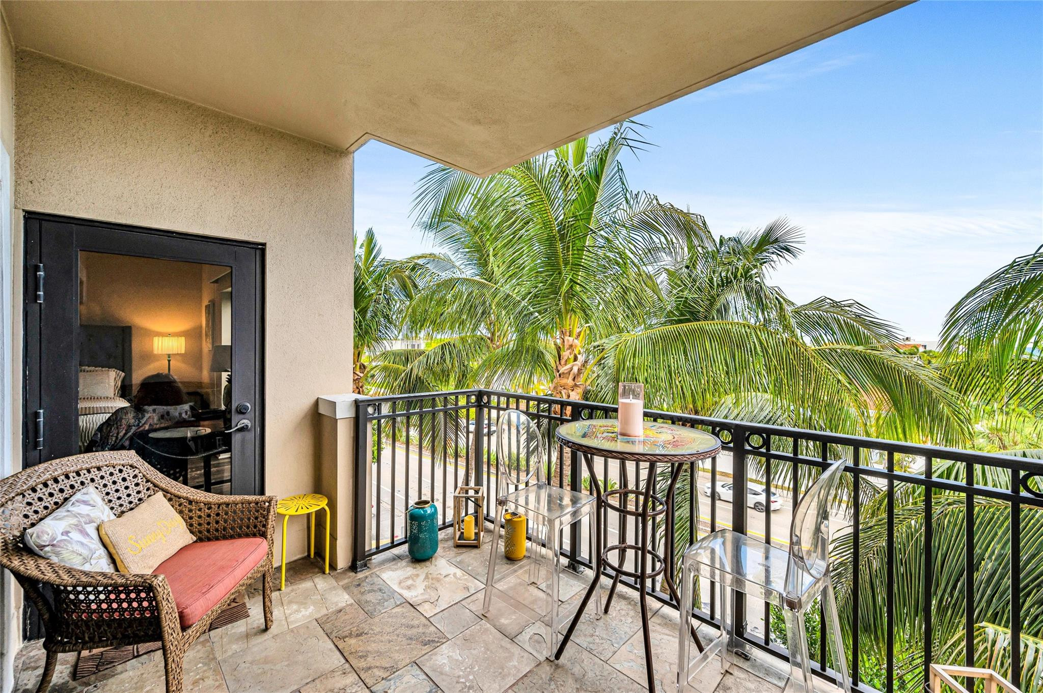 FOUNTAINS ON OCEAN BLVD - Residential