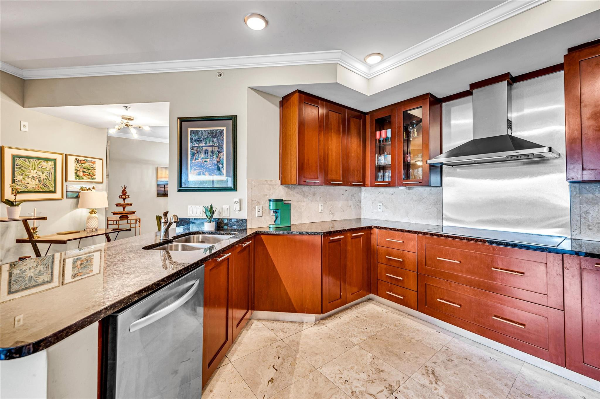 FOUNTAINS ON OCEAN BLVD - Residential