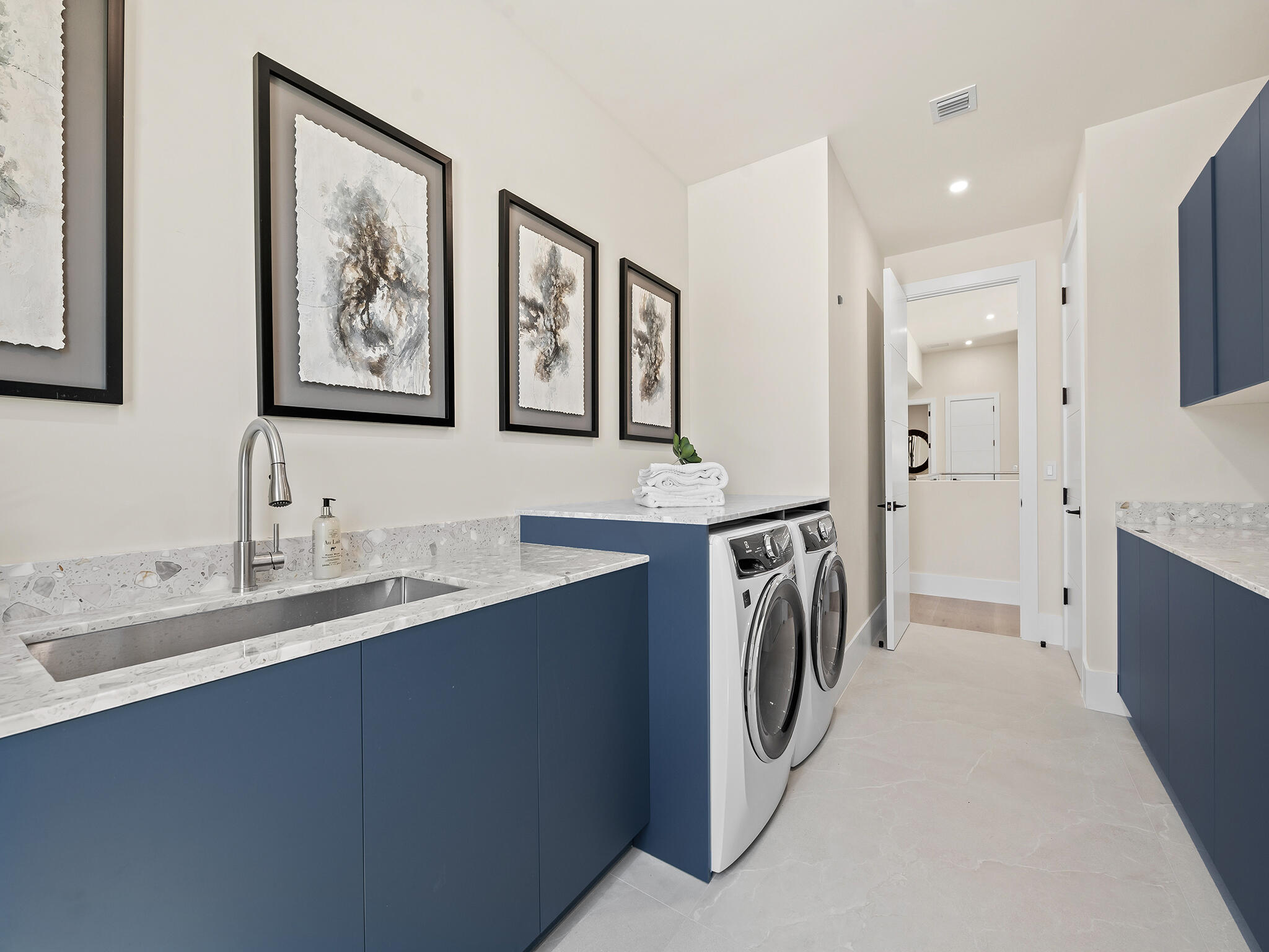 LANDINGS SECOND SEC - Residential