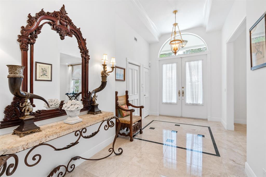 PRESIDENT COUNTRY CLUB - Residential