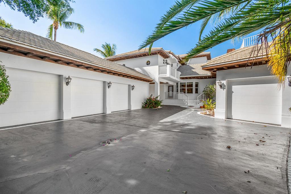 PRESIDENT COUNTRY CLUB - Residential