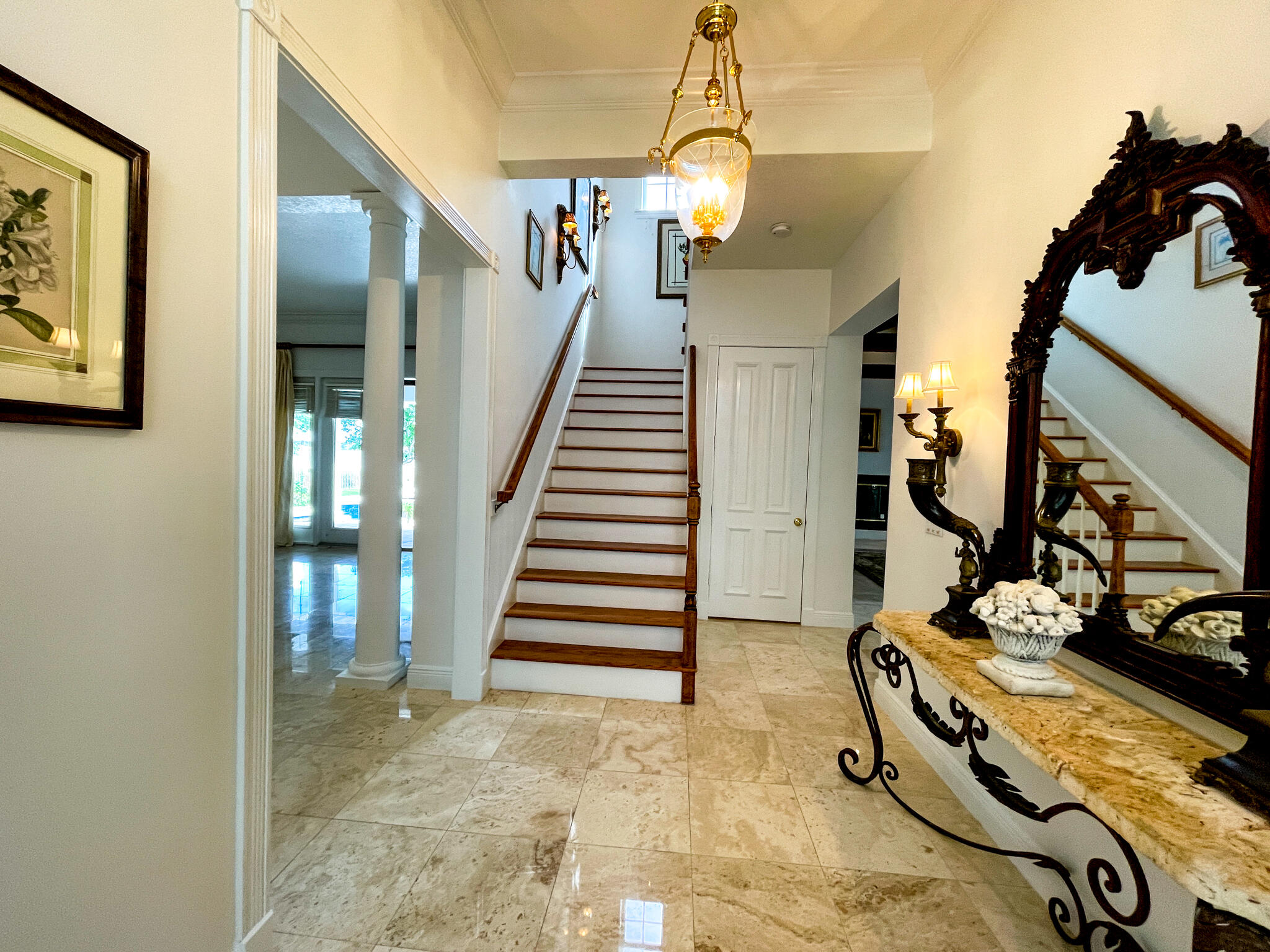 PRESIDENT COUNTRY CLUB - Residential