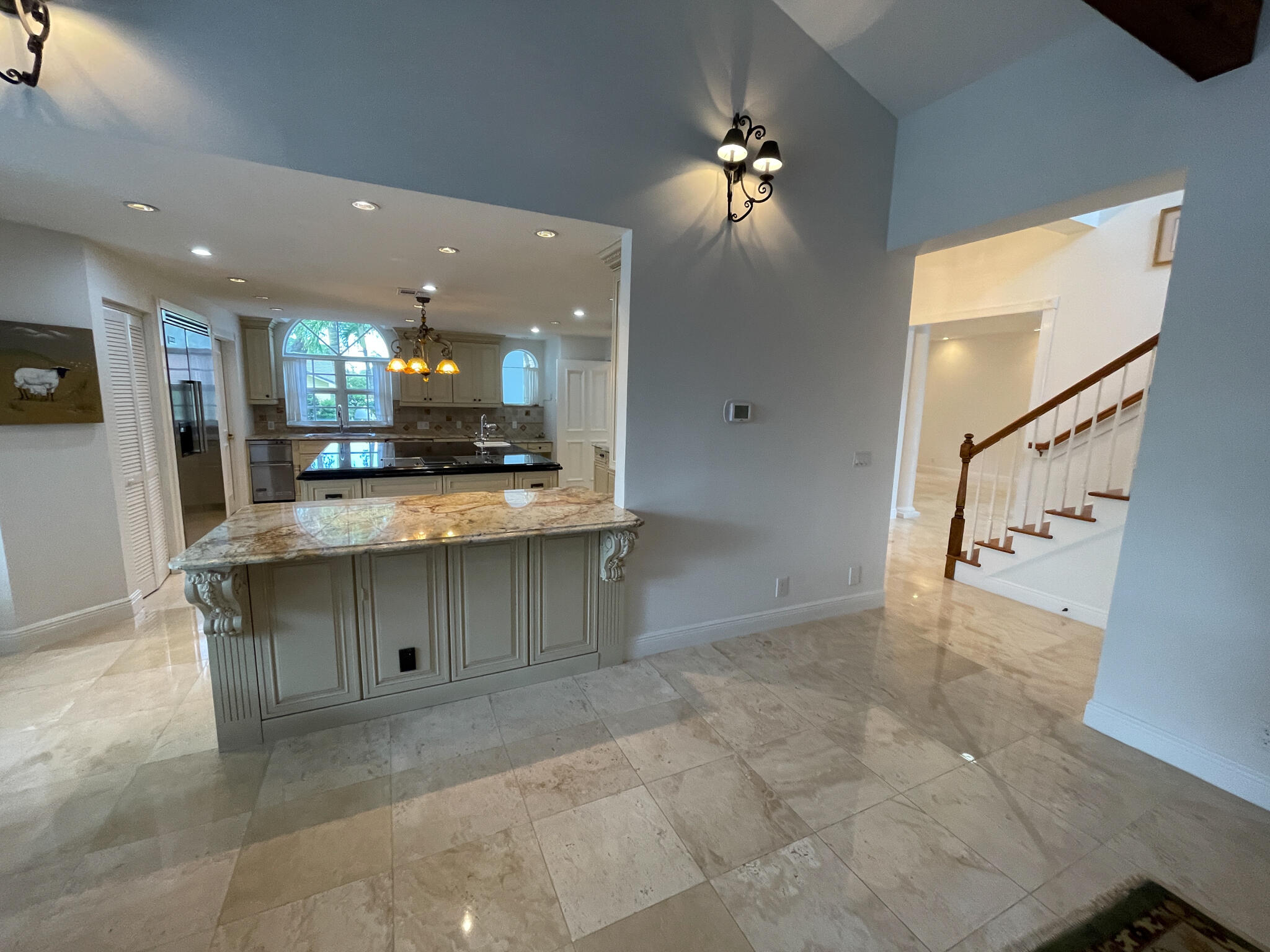 PRESIDENT COUNTRY CLUB - Residential