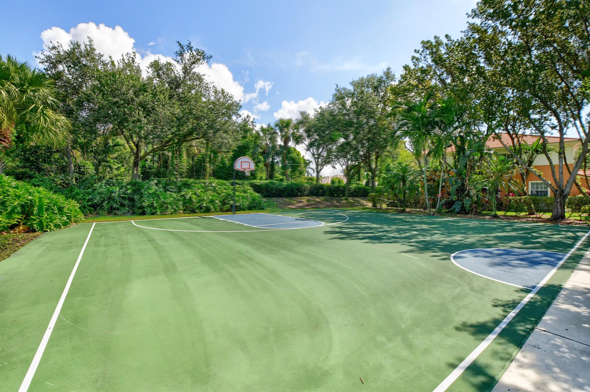 BRIELLA 4 CONDO - Residential Lease