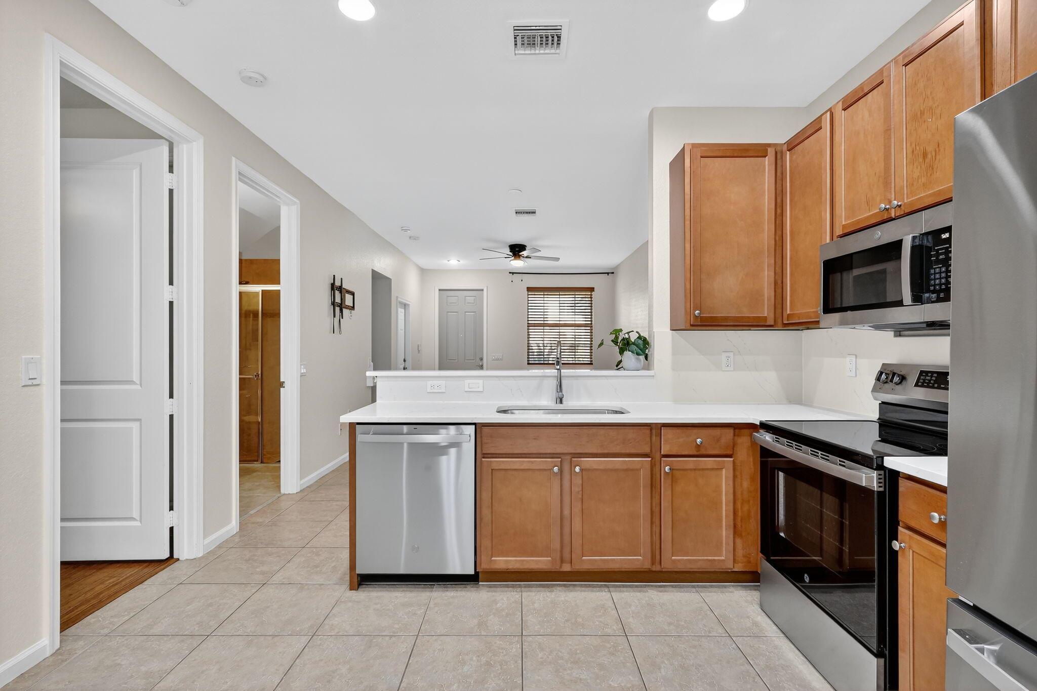 BRIELLA 4 CONDO - Residential Lease