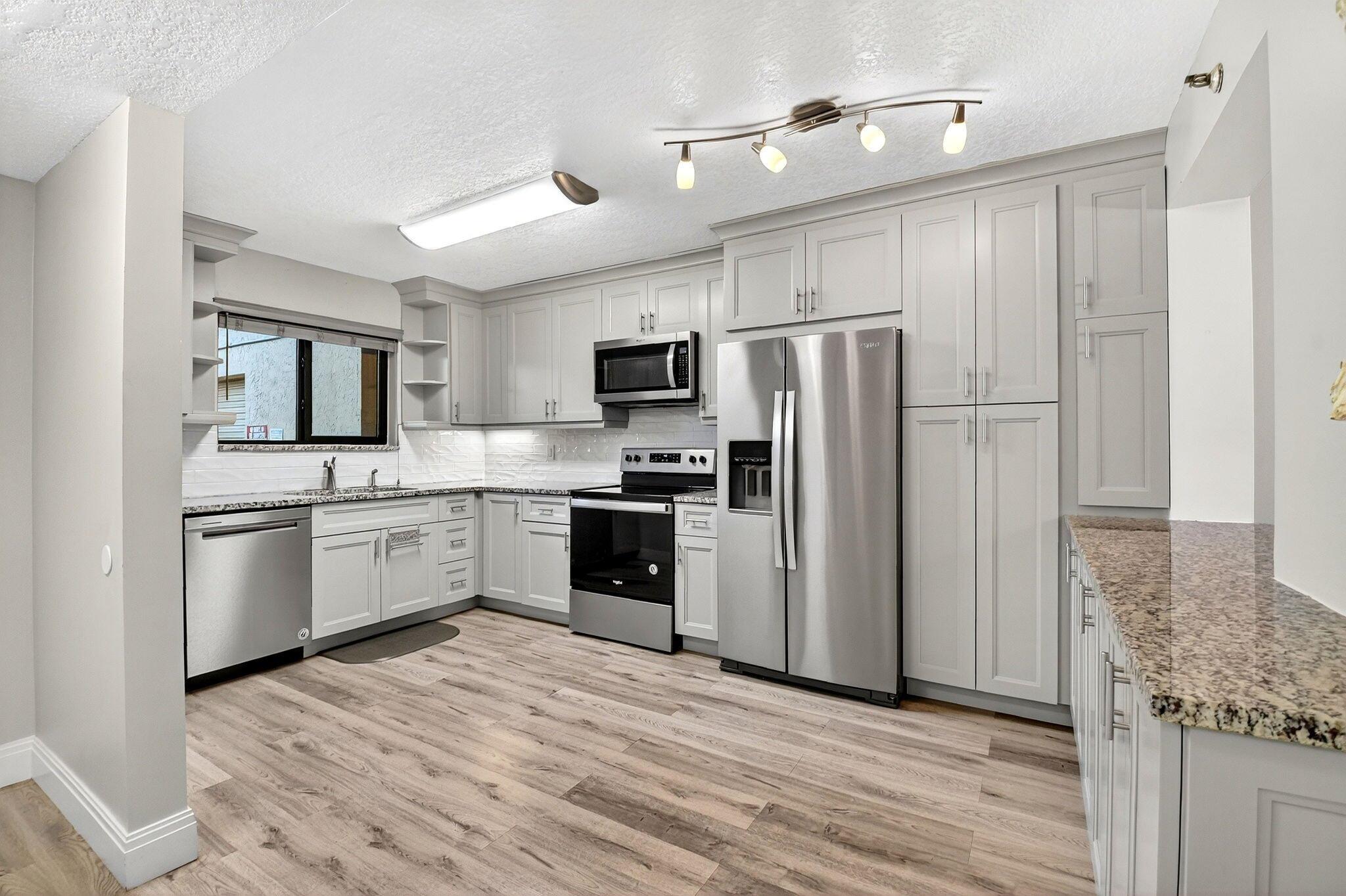 SUNRISE OF PALM BEACH CON - Residential