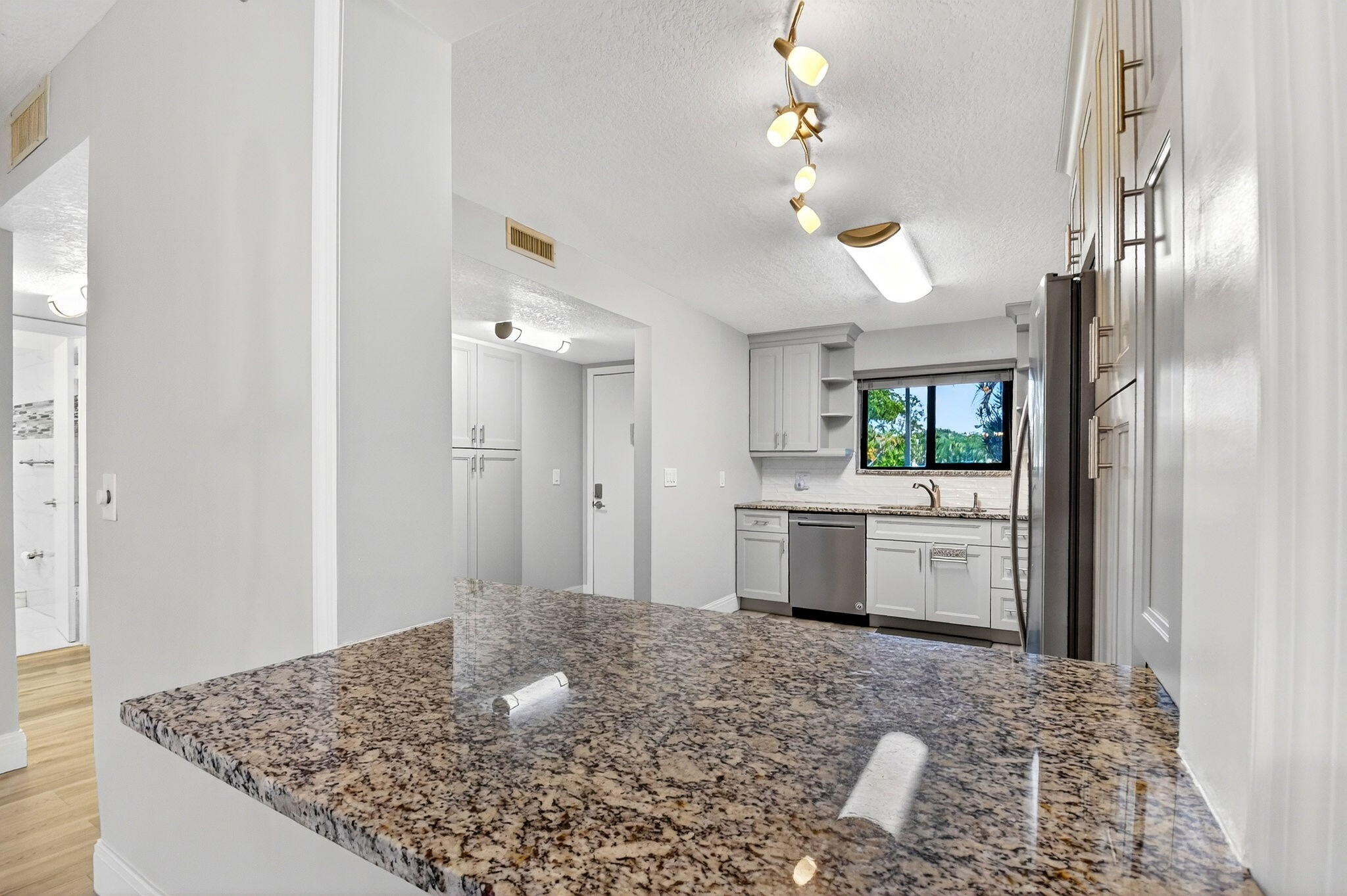 SUNRISE OF PALM BEACH CON - Residential