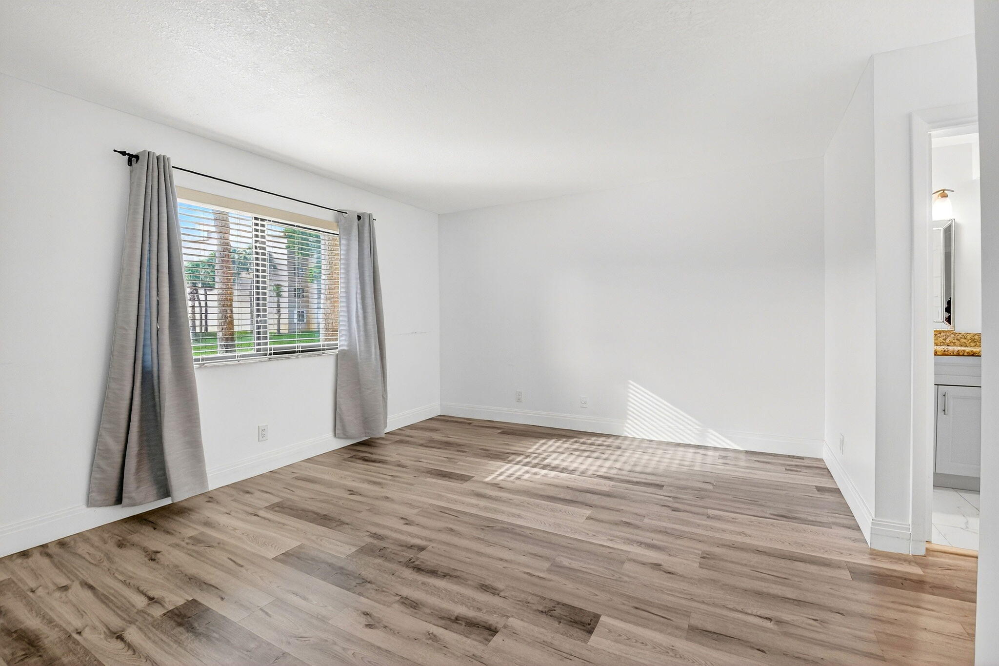 SUNRISE OF PALM BEACH CON - Residential