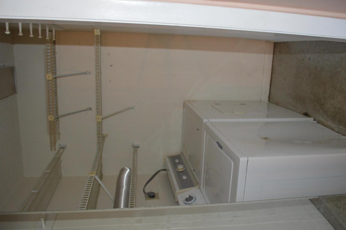 R J MC BRIDE SUB - Residential Lease