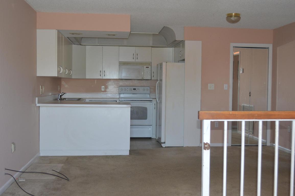 R J MC BRIDE SUB - Residential Lease