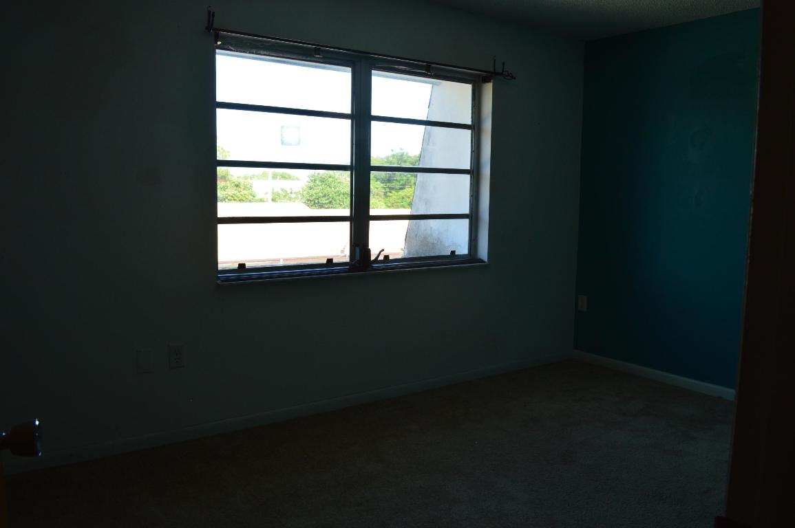 R J MC BRIDE SUB - Residential Lease