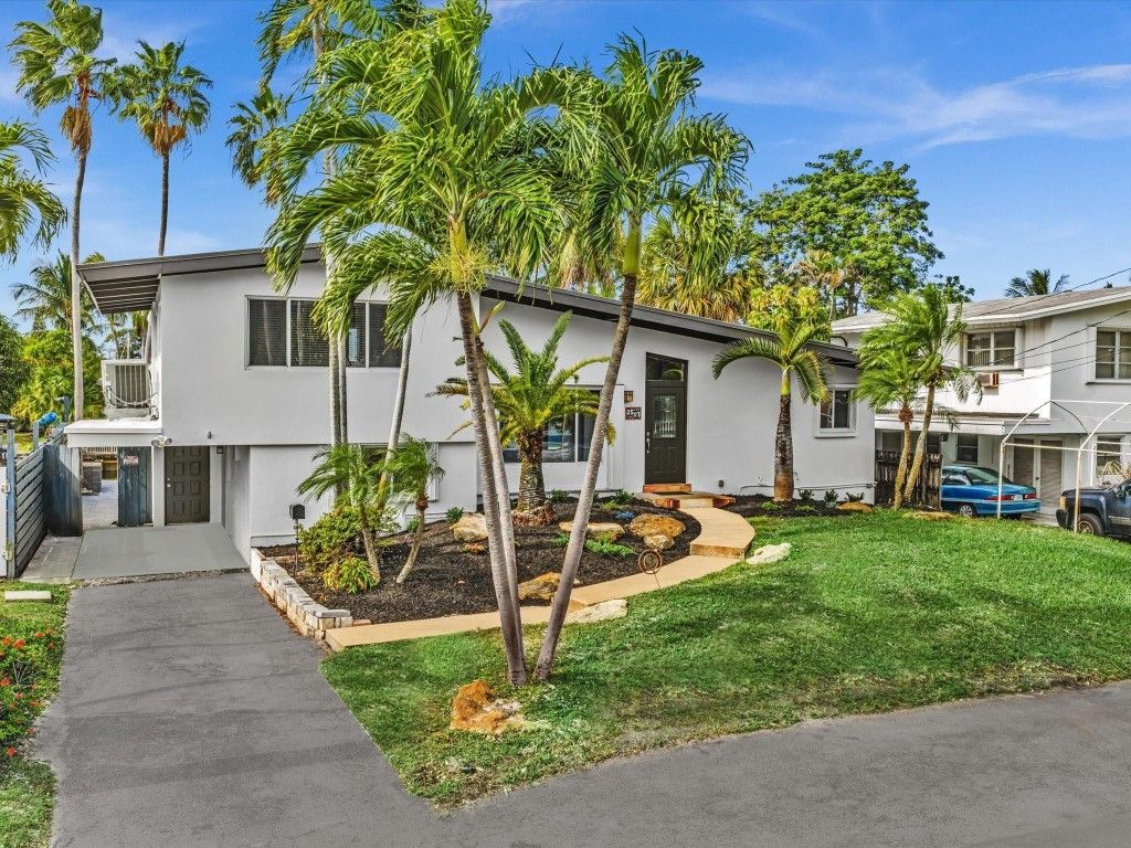 Photo of 2507 Okeechobee Lane, Fort Lauderdale, FL 33312 (MLS # F10548334)