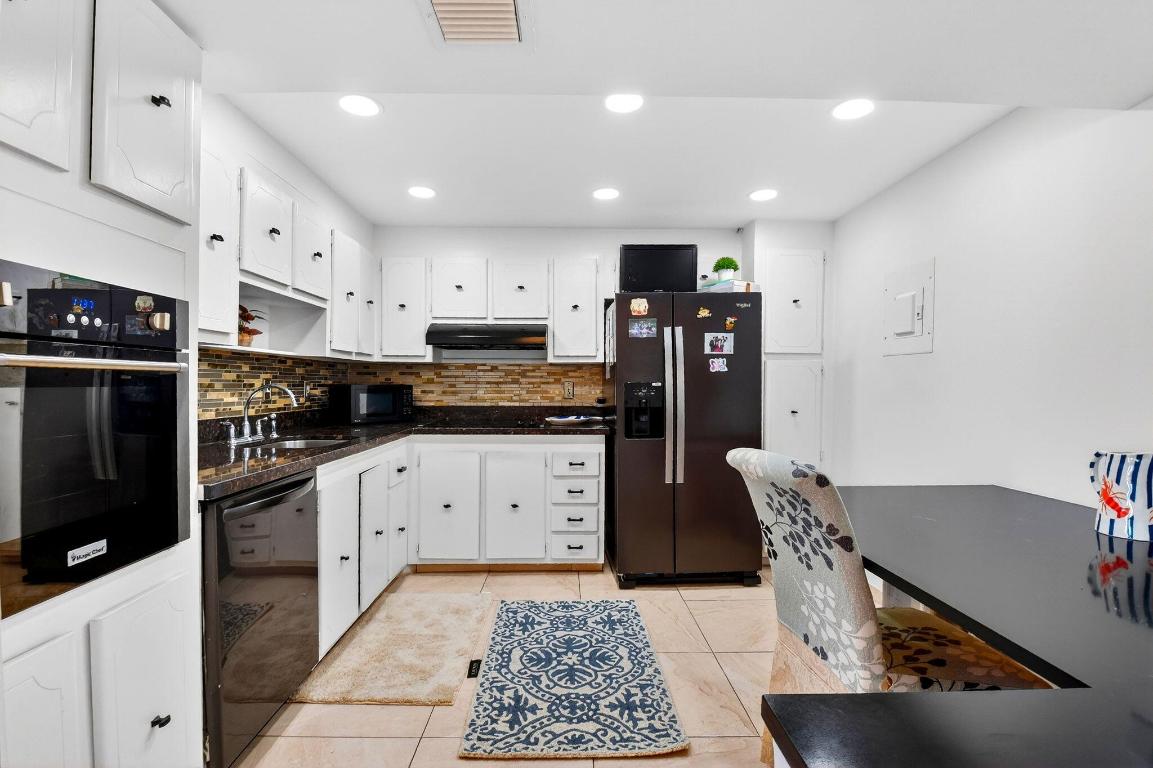 CLARIDGES I CONDO - Residential Lease