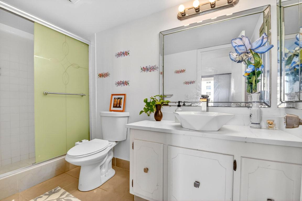 CLARIDGES I CONDO - Residential Lease