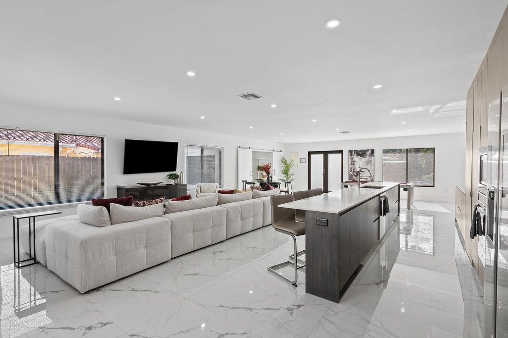 Photo of 1616 NE 17th Terrace, Fort Lauderdale, FL 33305 (MLS # F10433354)