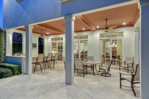 ROYAL PALM YACHT & COUNTR - Residential