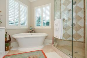 ROYAL PALM YACHT & COUNTR - Residential