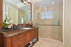 ROYAL PALM YACHT & COUNTR - Residential