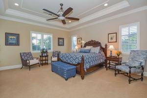 ROYAL PALM YACHT & COUNTR - Residential