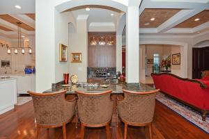 ROYAL PALM YACHT & COUNTR - Residential