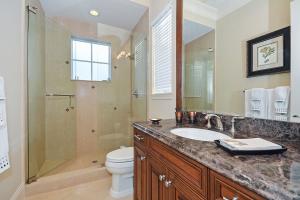 ROYAL PALM YACHT & COUNTR - Residential