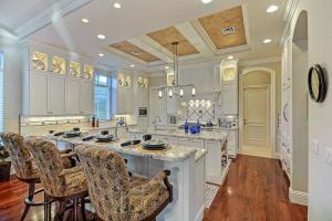 ROYAL PALM YACHT & COUNTR - Residential