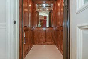 ROYAL PALM YACHT & COUNTR - Residential