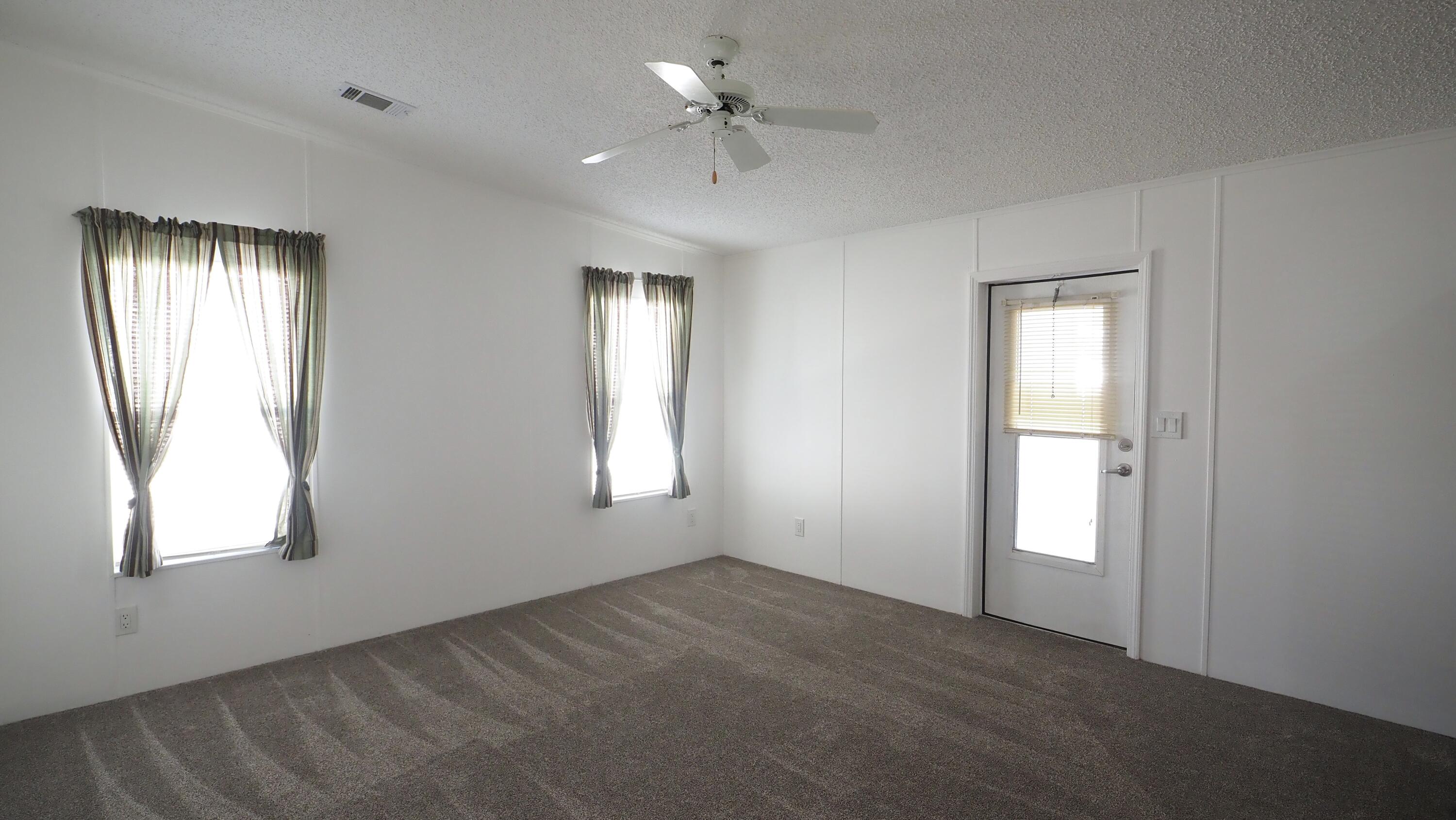 TROPICAL ISLES - Residential