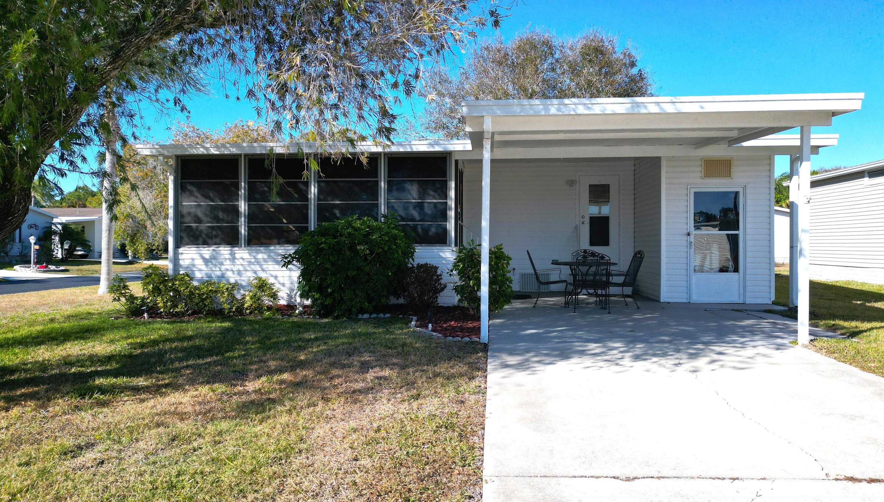 TROPICAL ISLES - Residential