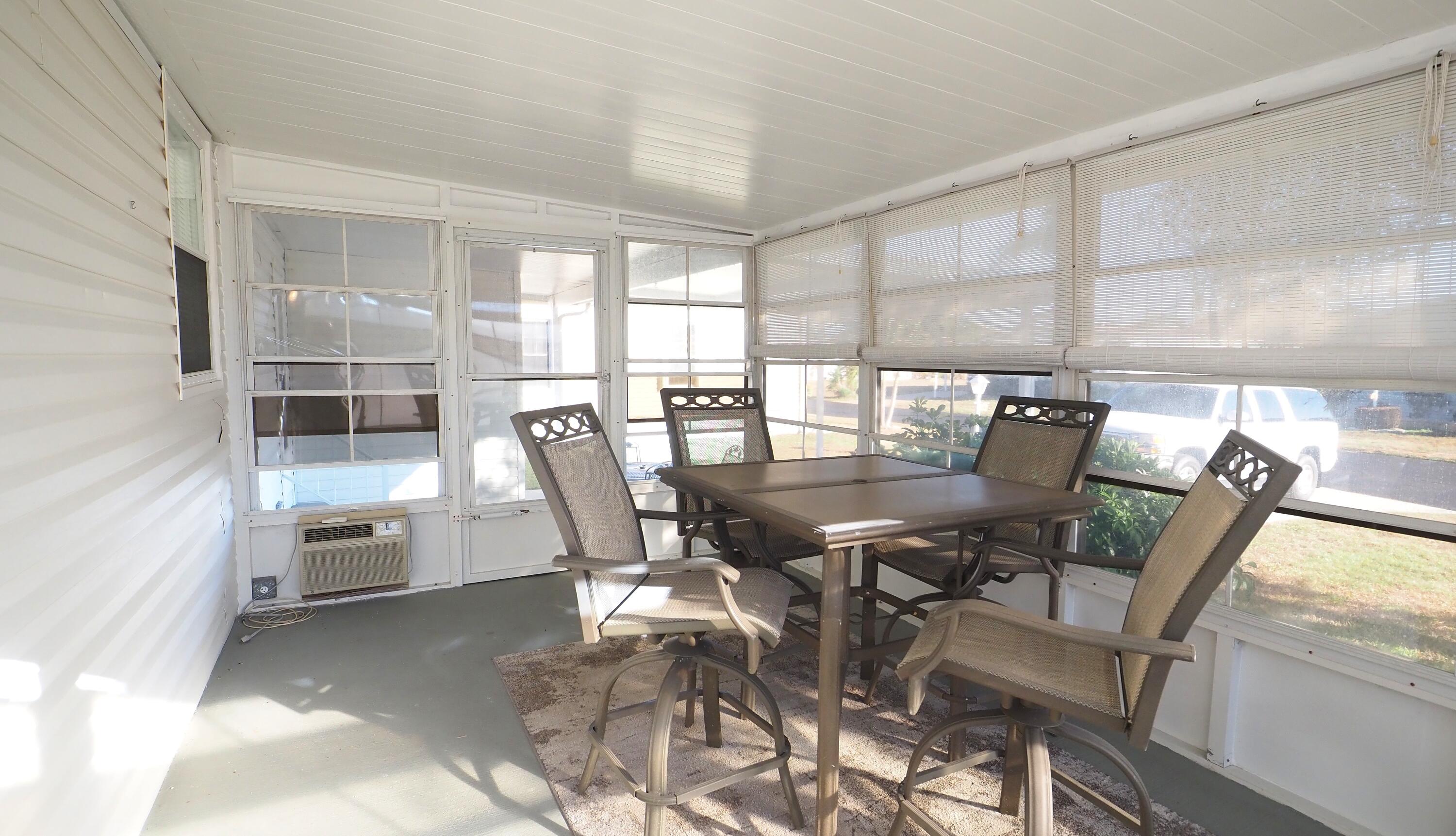 TROPICAL ISLES - Residential