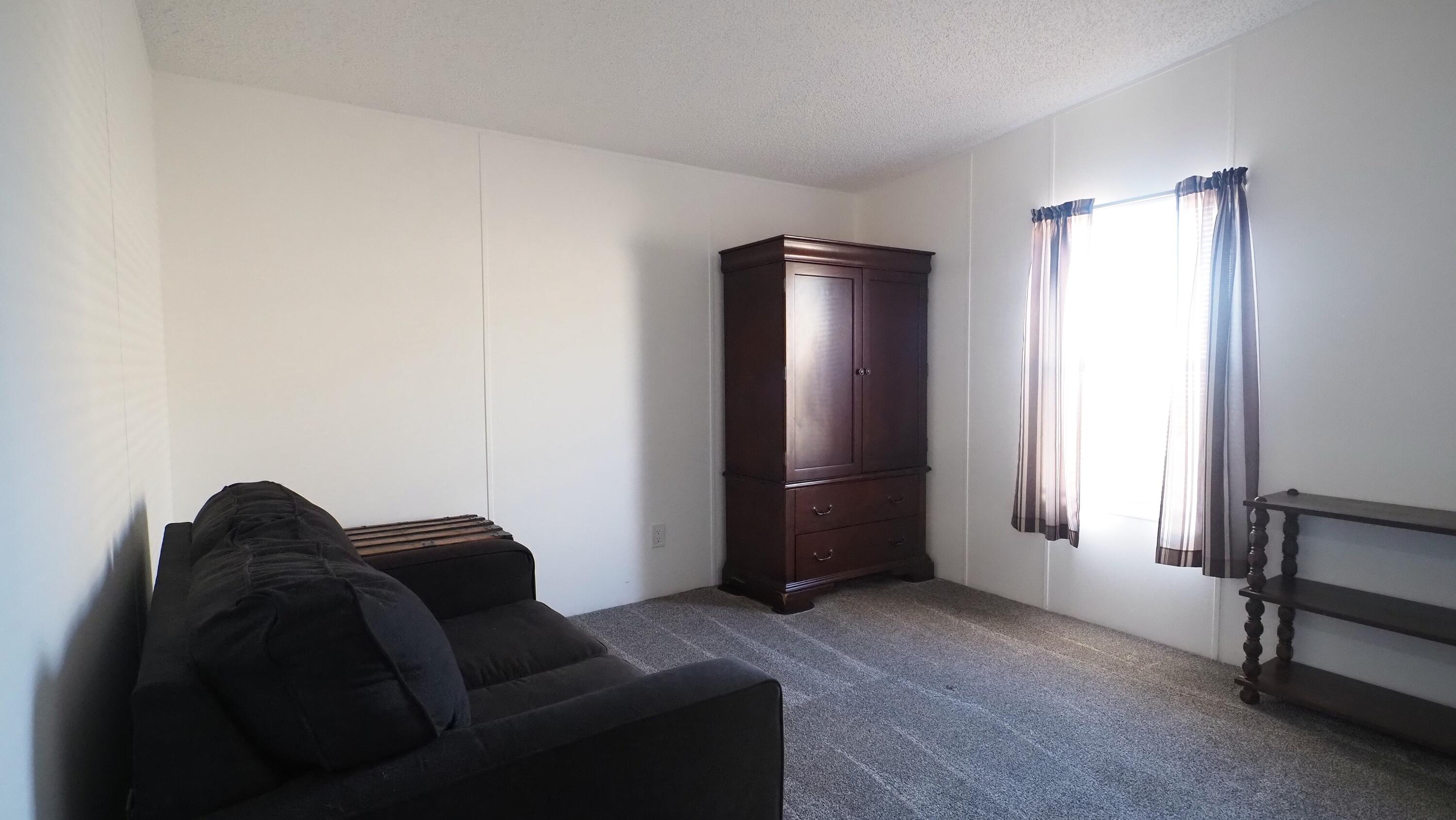 TROPICAL ISLES - Residential